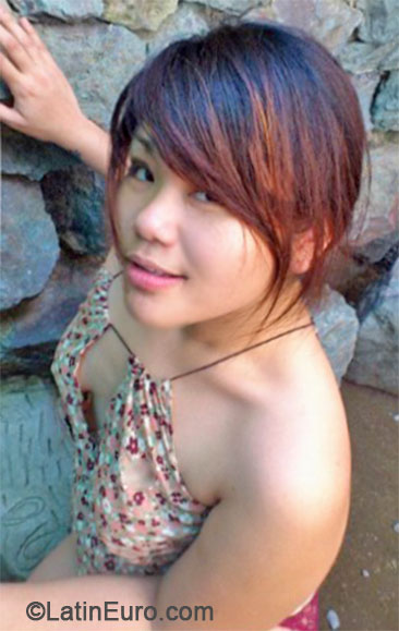 Date this exotic Philippines girl Daisy from Calamba PH630