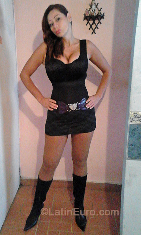 Date this young Colombia girl Ceclia from Bogota CO15059