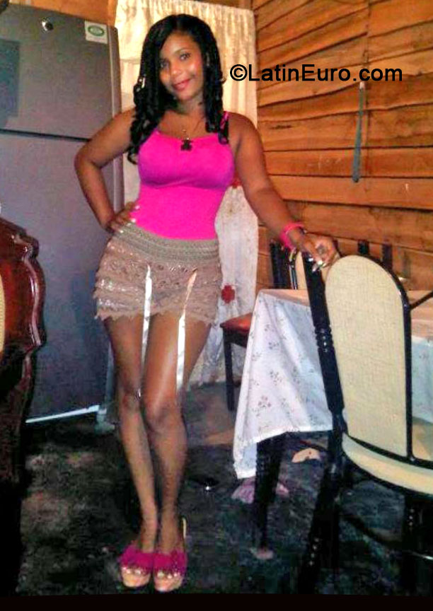 Date this exotic Dominican Republic girl Dianelva from Bonao DO19206