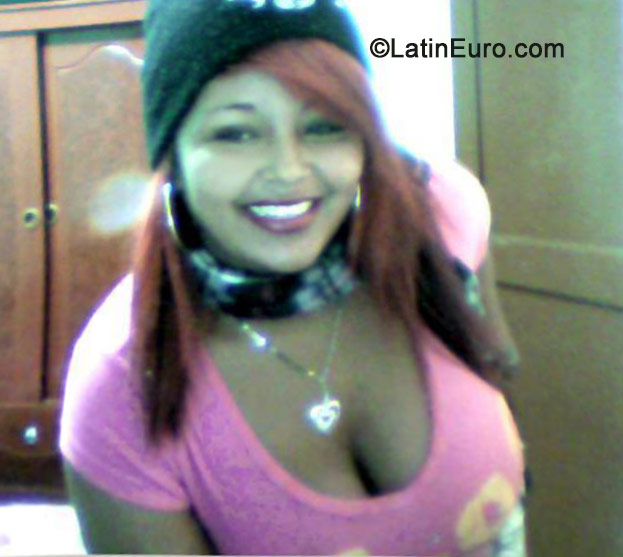 Date this athletic Colombia girl Marcela from Cartagena CO15325