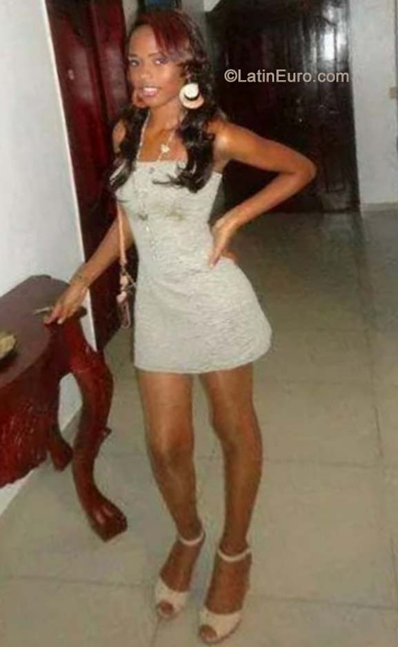 Date this attractive Dominican Republic girl Maria elena from Higuey DO19635