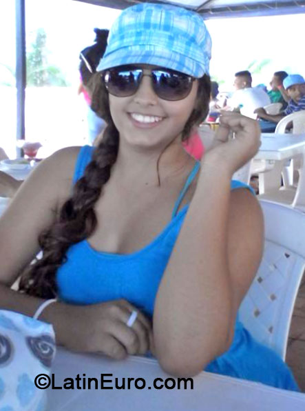 Date this sultry Colombia girl Melissa from Barranquilla CO15941