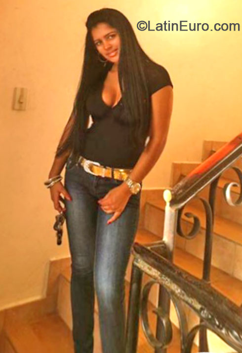 Date this passionate Dominican Republic girl Ambar from Santiago DO19921