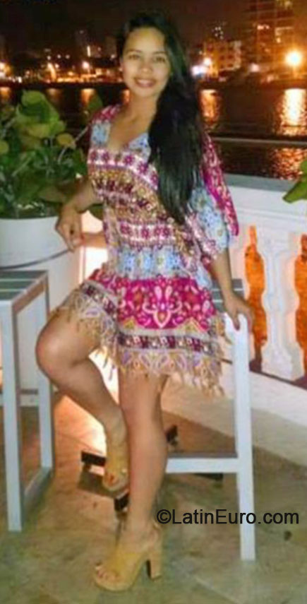Date this charming Colombia girl Paola from Medellin CO16056