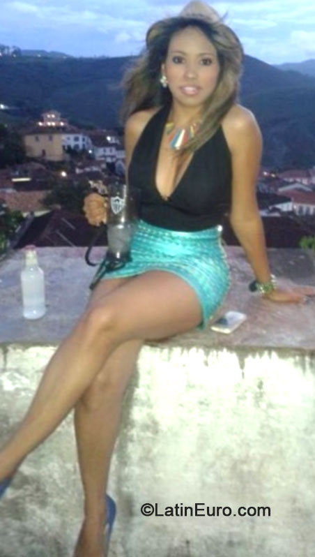 Date this exotic Brazil girl Cris from Belo Horizonte BR9399