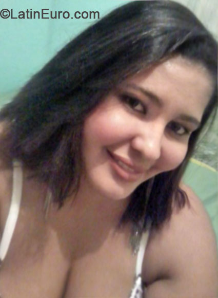 Date this voluptuous Brazil girl Manoely from Manaus BR9052