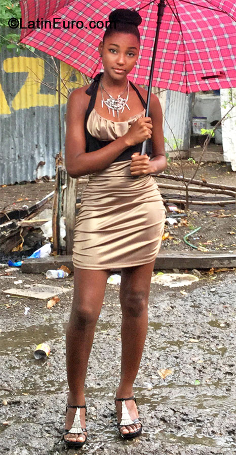 Date this happy Jamaica girl Amanda from Kingston JM1857