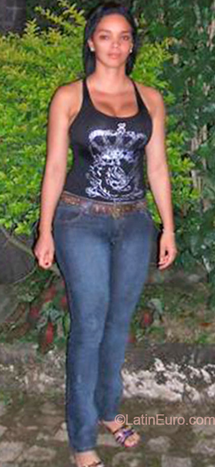 Date this lovely Brazil girl Elaine from Salvador BR9068