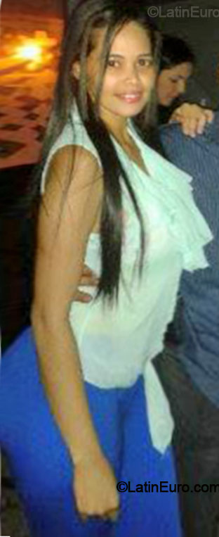 Date this hot Venezuela girl Carla from Maracaibo VE308