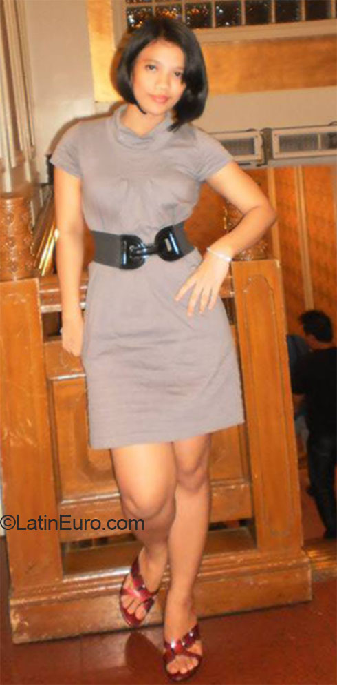 Date this pretty Philippines girl Ava from Rizal PH724
