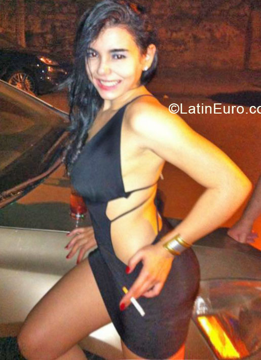 Date this sensual Dominican Republic girl Fernanda from Santo Domingo DO20567