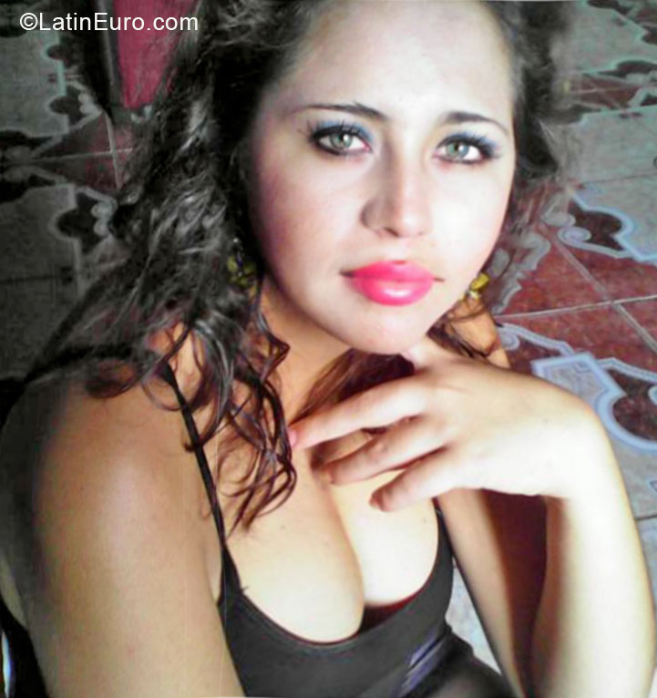 Date this cute Honduras girl Yosselyn from Cortes HN1280