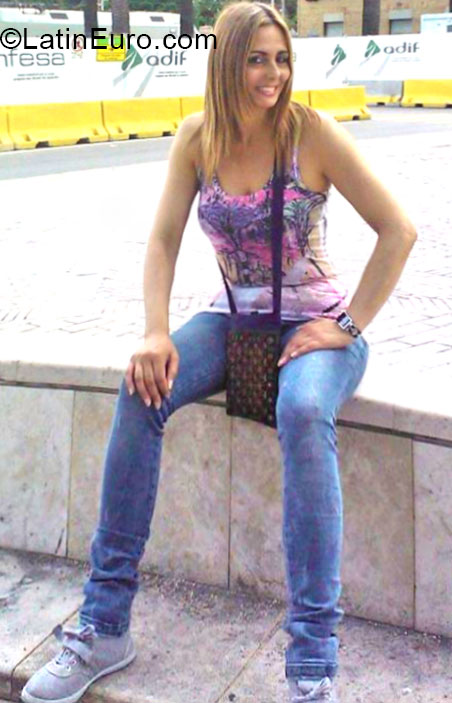 Date this passionate Colombia girl MARTHA from Medellin CO16540