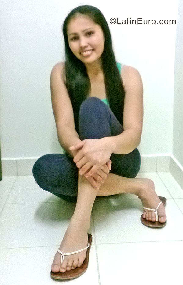 Date this foxy Philippines girl Gemmalyn from San Carlos City PH734