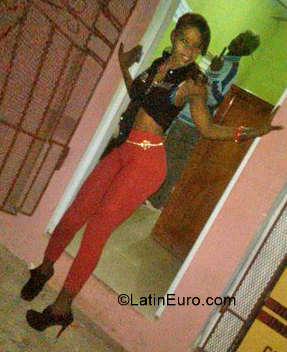 Date this lovely Dominican Republic girl Katerin from San Pedro de Macois DO20951