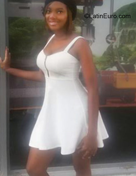 Date this lovely Jamaica girl Alexa from Mandeville JM1924
