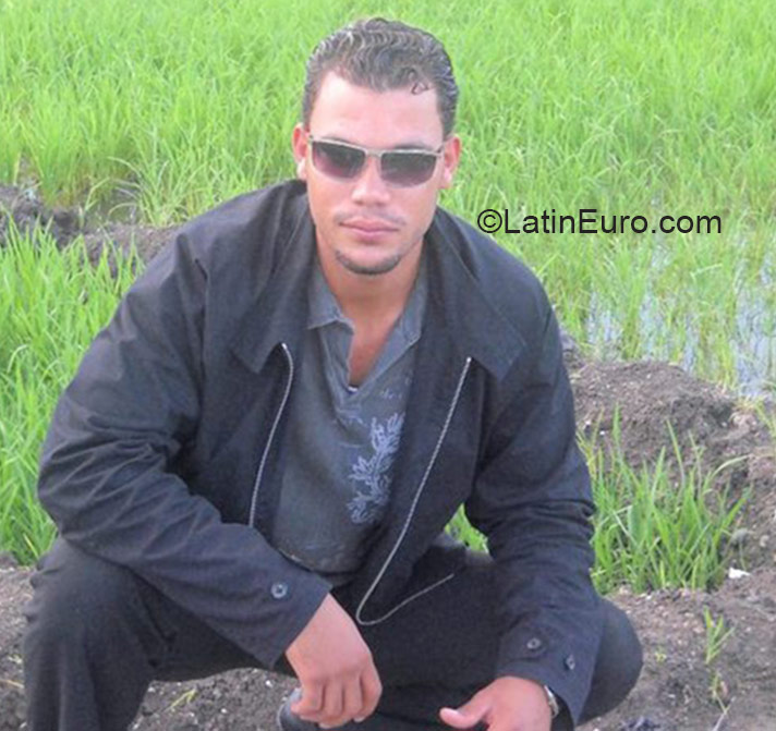 Date this attractive Dominican Republic man Odalis almonte from Santiago De Lo Caballero DO21084