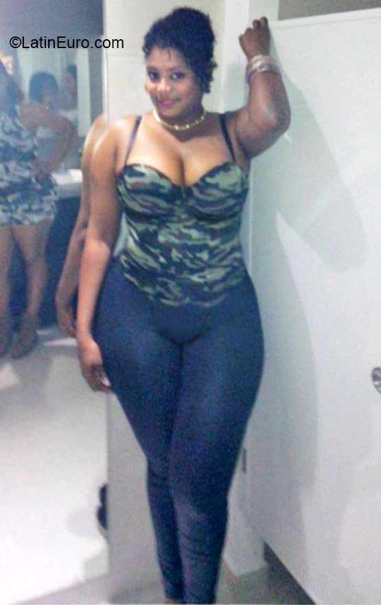 Date this gorgeous Dominican Republic girl Maitte Judith from Santo Domingo DO21097