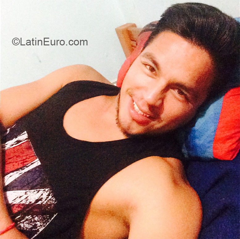 Date this young Mexico man Julio cesar from Durango MX1359