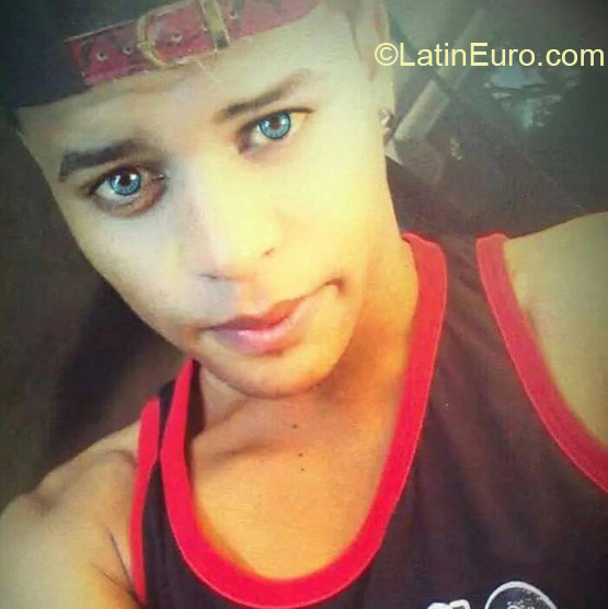 Date this young Dominican Republic man Randi from Santiago DO21320