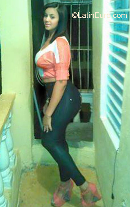 Date this lovely Dominican Republic girl Edil from Santiago DO21517