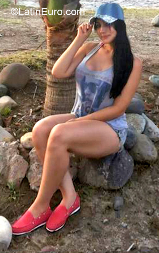 Date this hot Honduras girl Kary from San Pedro Sula HN1463