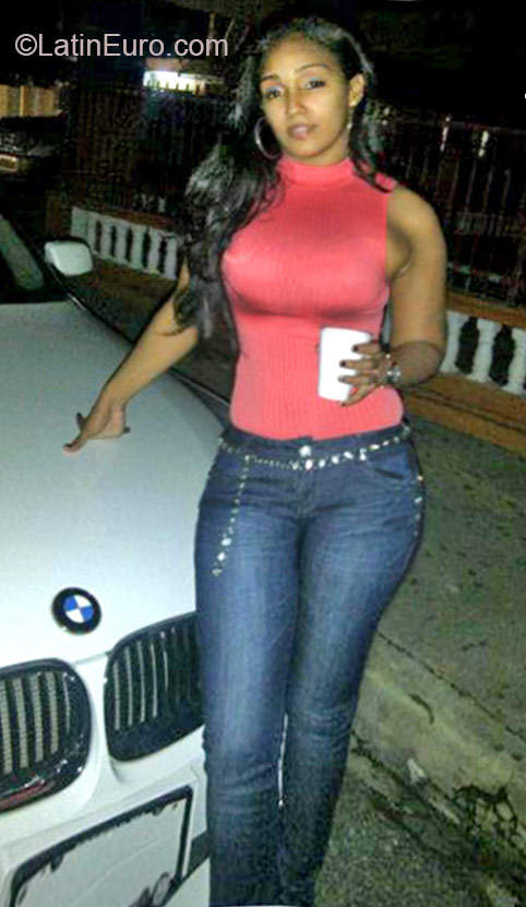 Date this lovely Dominican Republic girl La India from Santo Domingo DO21531