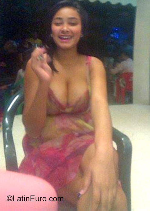 Date this lovely Dominican Republic girl Fani from El Cercado DO21553