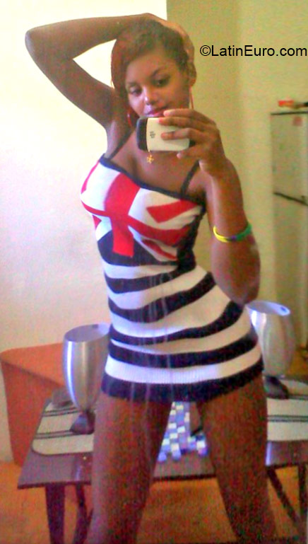 Date this charming Dominican Republic girl Katherine from Santiago De Los Caballero DO21591