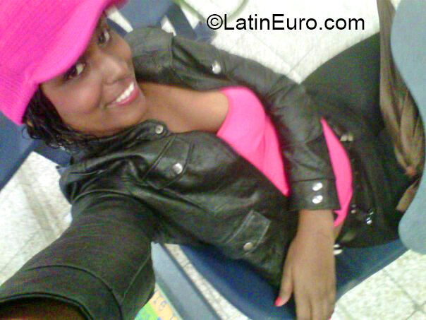 Date this voluptuous Dominican Republic girl Juana from La Romana DO21618