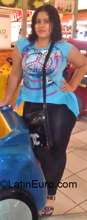 Date this fun Honduras girl Selena from La Ceiba HN1492