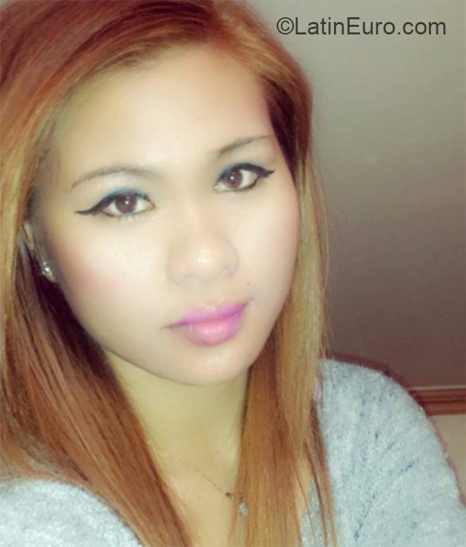 Date this georgeous Philippines girl Ahleia from Caloocan City PH770