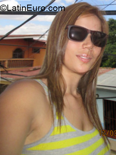 Date this good-looking Honduras girl Karla from Comayagua HN1508