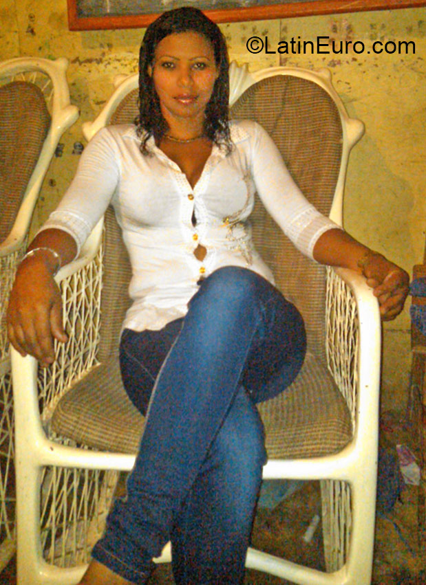 Date this cute Dominican Republic girl Yerlin from Hato Mayor DO22166