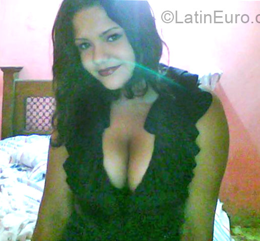 Date this pretty Colombia girl Taliana from Bogota CO17456