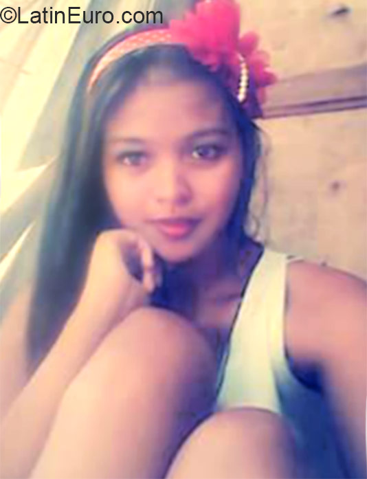 Date this hot Philippines girl Mary from Talisay PH780