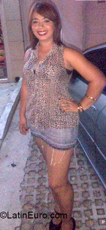 Date this delightful Colombia girl Leyeiria from Barranquilla CO17584