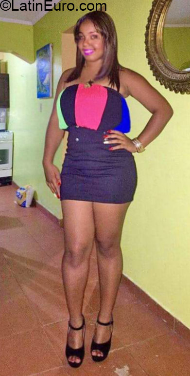 Date this fun Dominican Republic girl Meymel from Puerto Plata DO25562