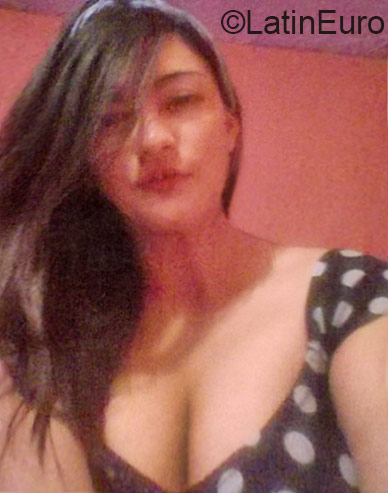 Date this funny Colombia girl Vivian from Bogota CO17611