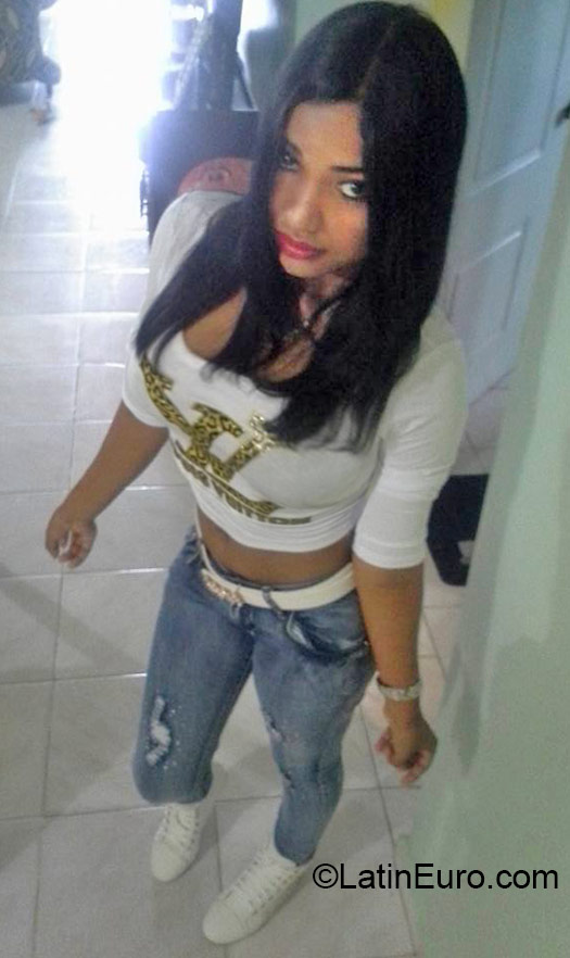 Date this attractive Dominican Republic girl Melissa from Puerto Plata DO22513