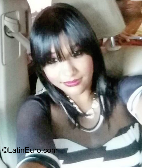 Date this passionate Dominican Republic girl Chantal from Santo Domingo DO22542