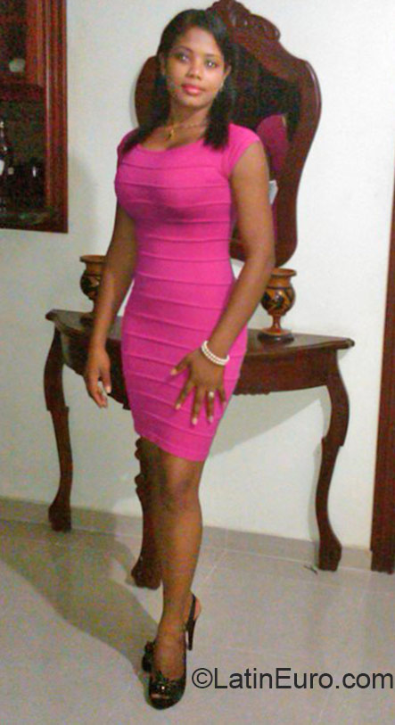 Date this cute Dominican Republic girl Marcela from Santo Domingo DO22634