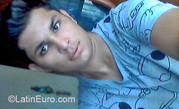 Date this foxy Colombia man Juan from Barranquilla CO17718