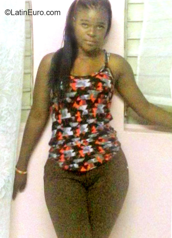 Date this fun Jamaica girl Terica from Kingston Jamaica JM2106