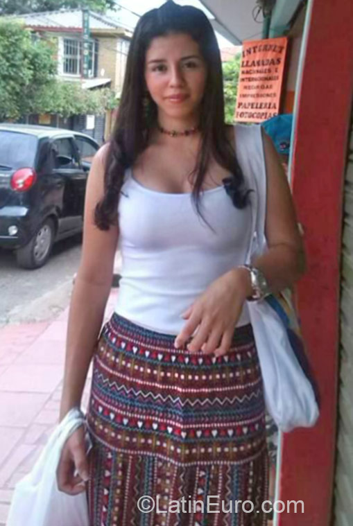 Date this funny Colombia girl Diana from Cali CO17735
