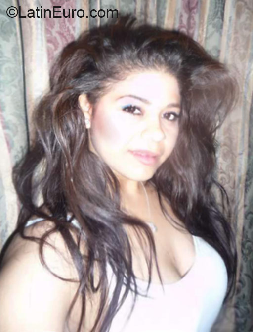 Date this sultry Panama girl Yubelkia from Panama City PA644