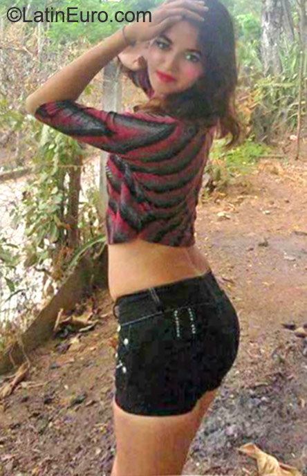 Date this young Honduras girl Carmen from San Pedro Sula HN1639