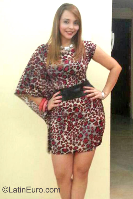 Date this georgeous Venezuela girl Any from Valera VE601