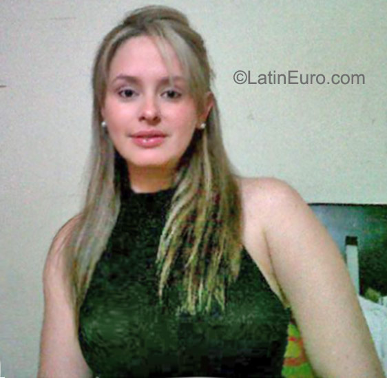 Date this sultry Colombia girl Adriana from Bogota CO17956