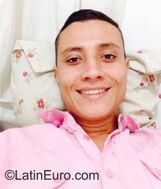 Date this lovely Colombia man Jorge from Medellin CO17985